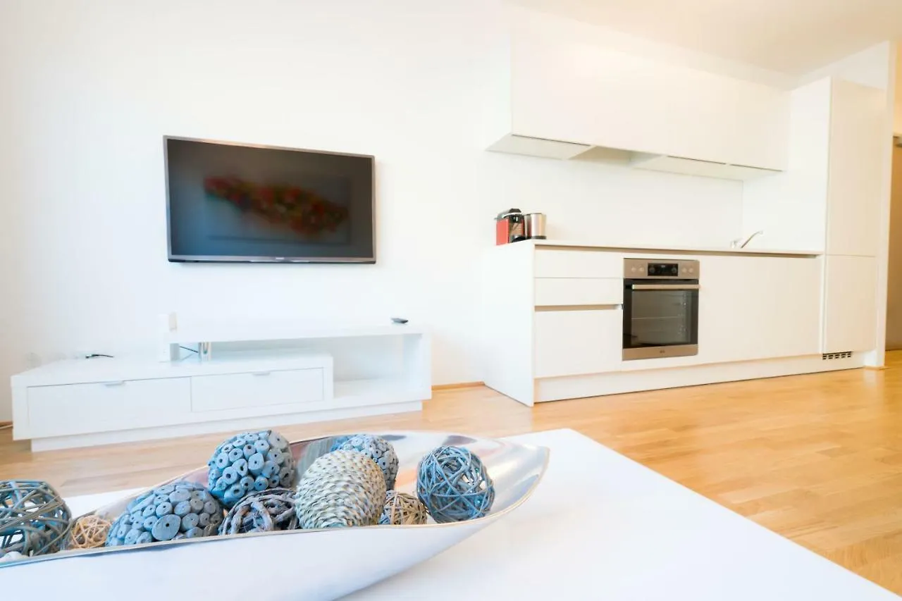 Vienna Residence, Kagran - United Nations Apartment